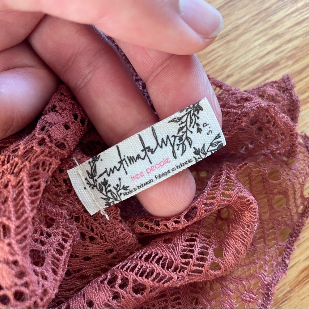 Free People patterned S long sleeve top